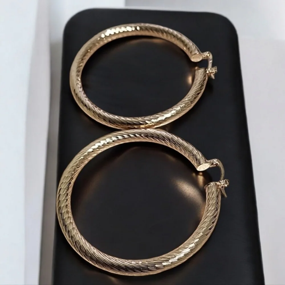 ANNE KLEIN Large Gold Hoop Earrings 60mm Textured Statement Hoops - Picture 7 of 14